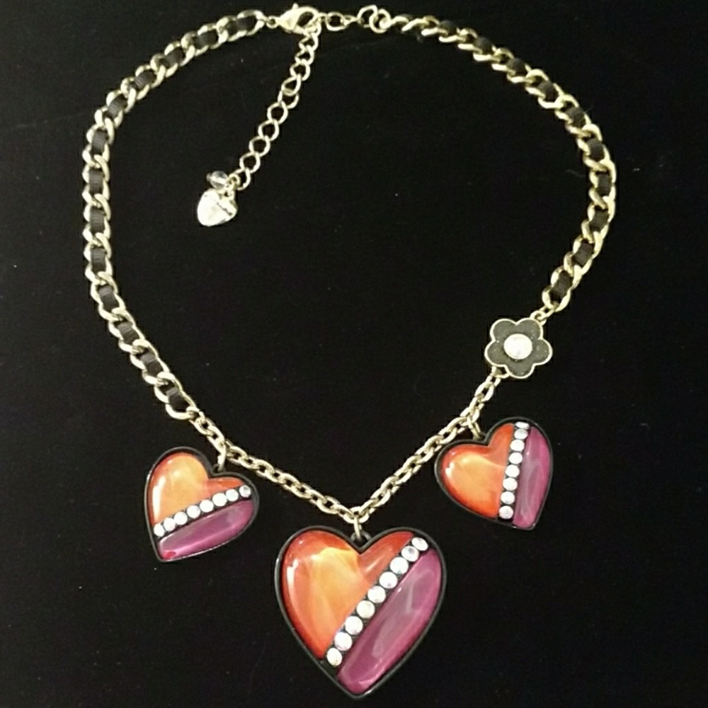 ❤️💕Betsey Johnson Heart Necklace